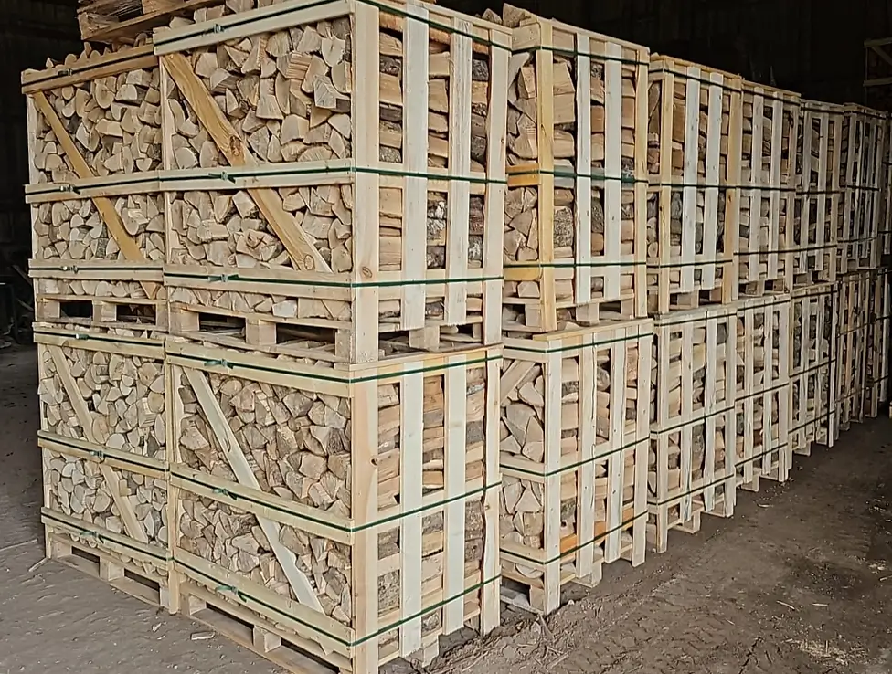 Firewood Logs in Crates, Sourced in Latvia and Shipped Across the Ireland – timberlatvia.com
