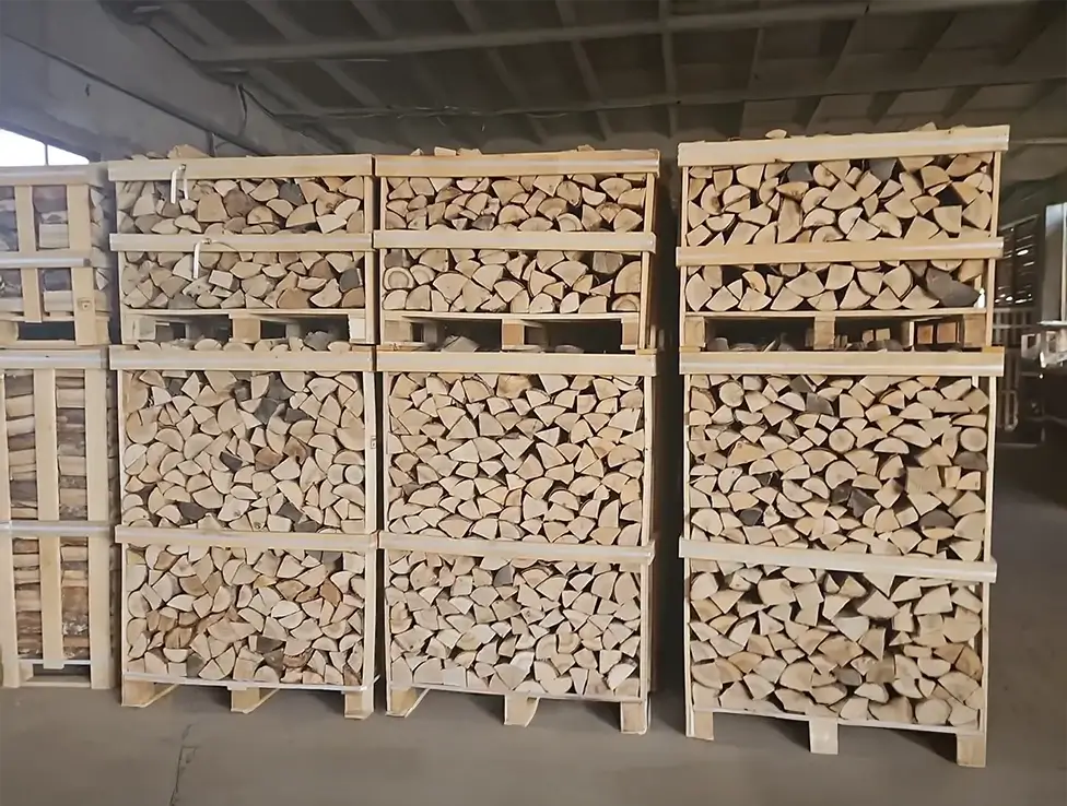 Firewood Logs in Crates, Sourced in Latvia and Shipped Across the Ireland – timberlatvia.com